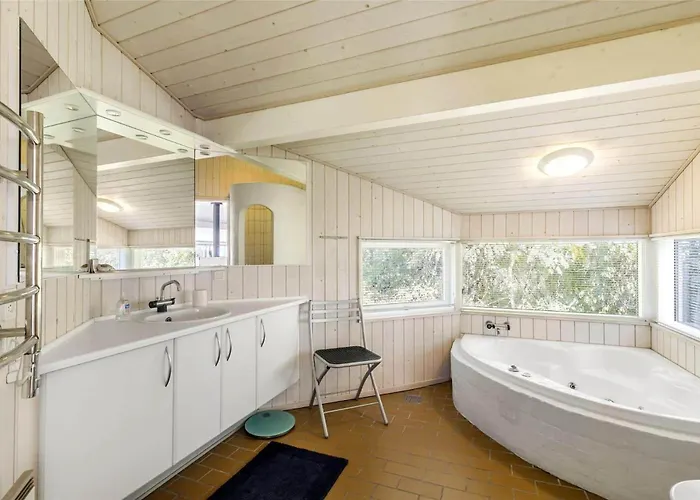 6617-allinge-gronnedalsvej-4 *